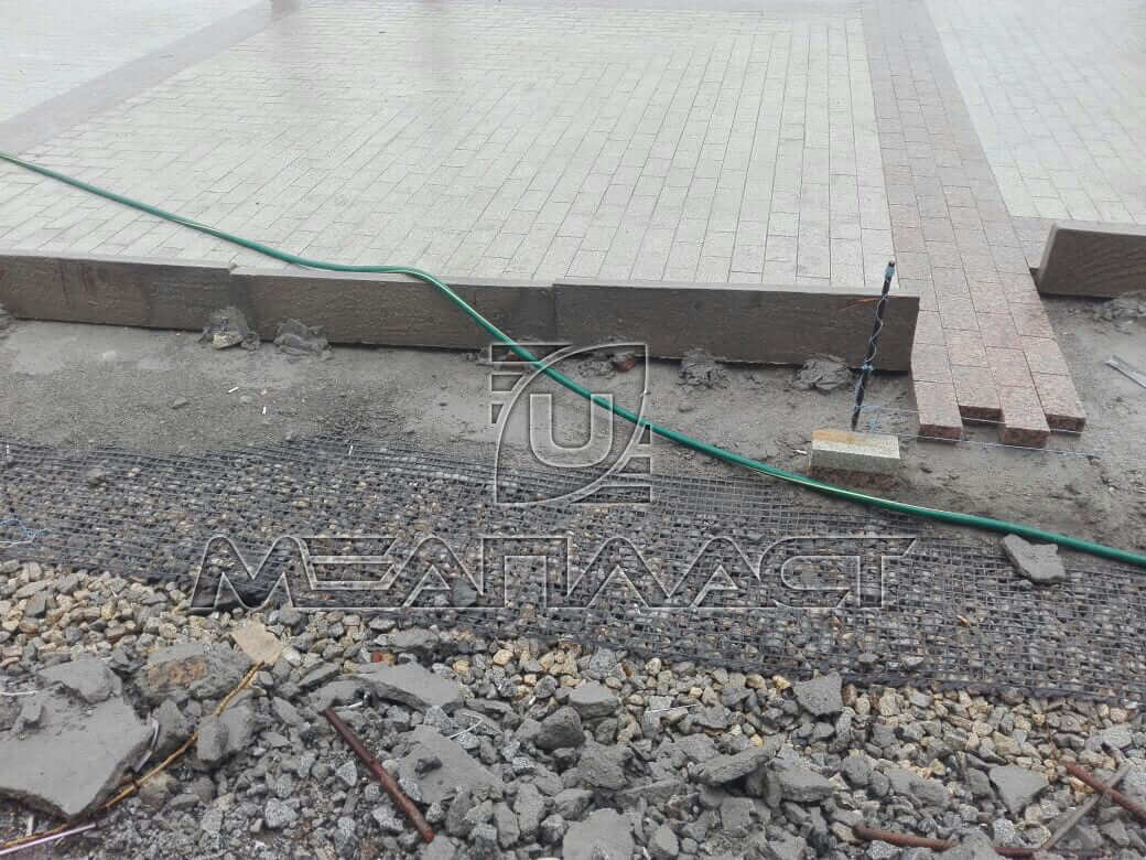 армирование основания Геосетка полиэфирная
